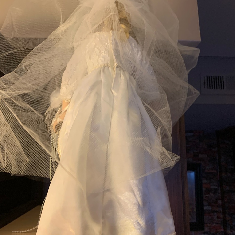 Collectible Porcelain Wedding Doll - Picture 10 of 14